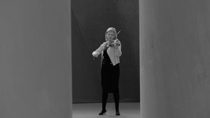 Richard Serra:约翰·塞巴斯蒂安·巴赫，由Alina Ibragimova表演